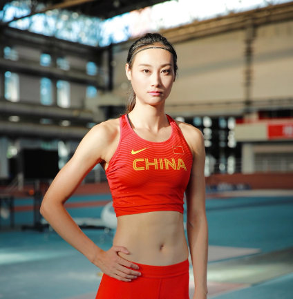李玲