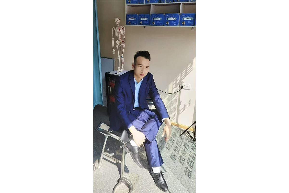 代忠盼
