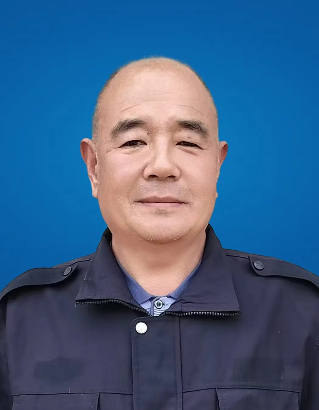 李卫