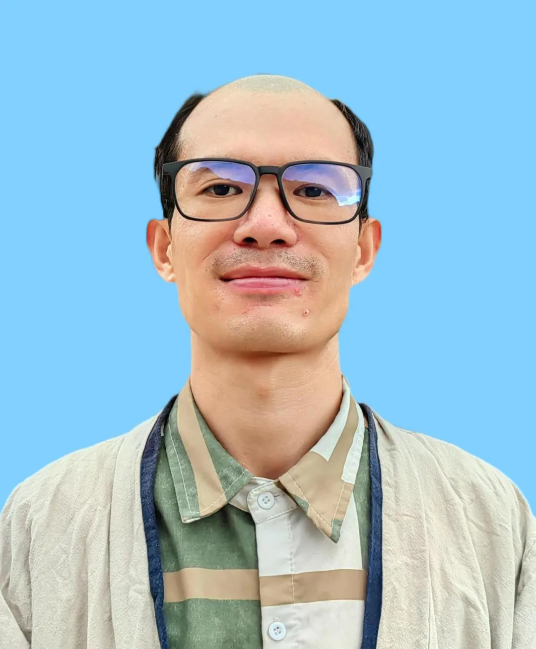 尹洪伦